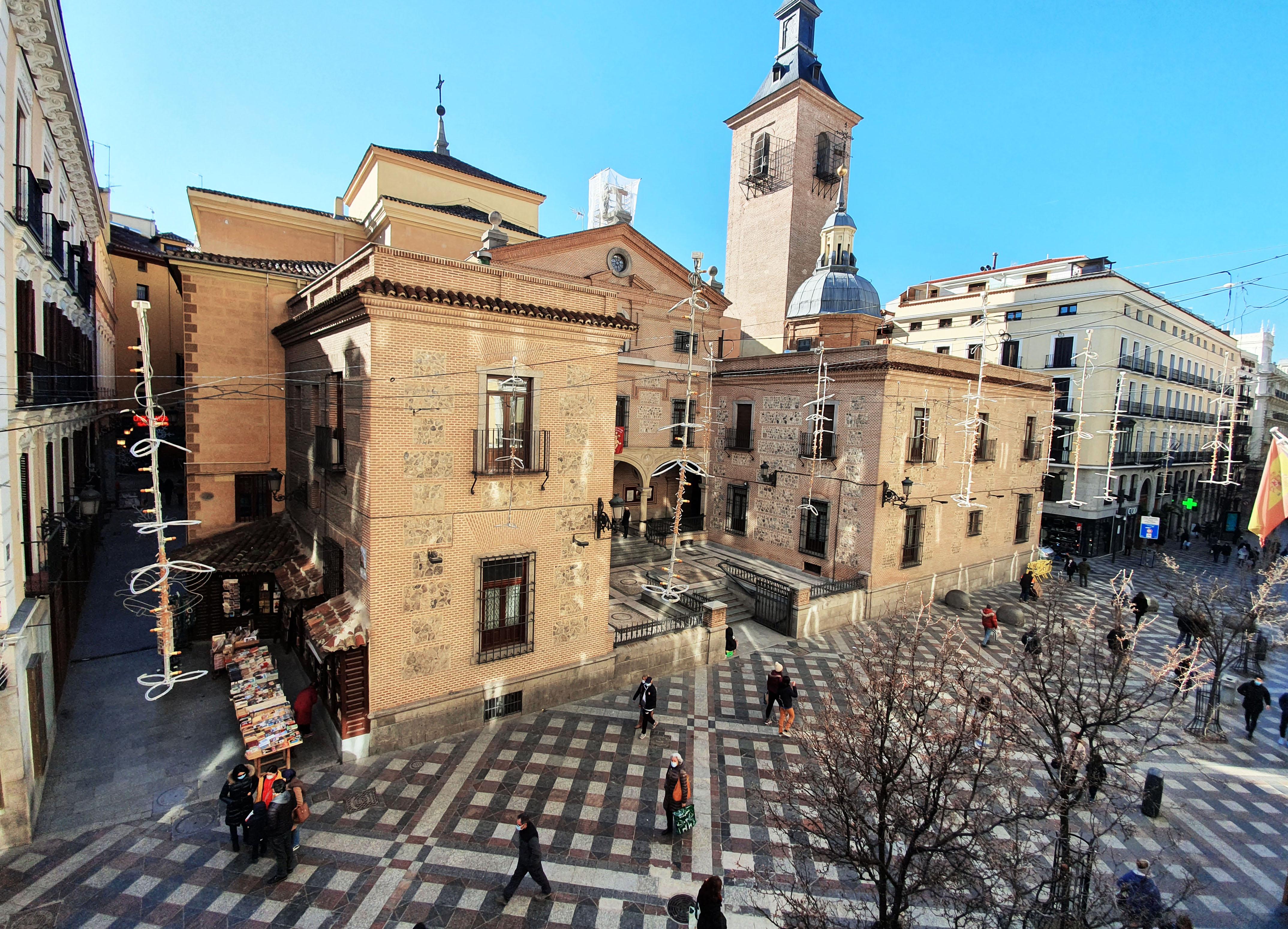 Hostal Alicante Madrid Bagian luar foto